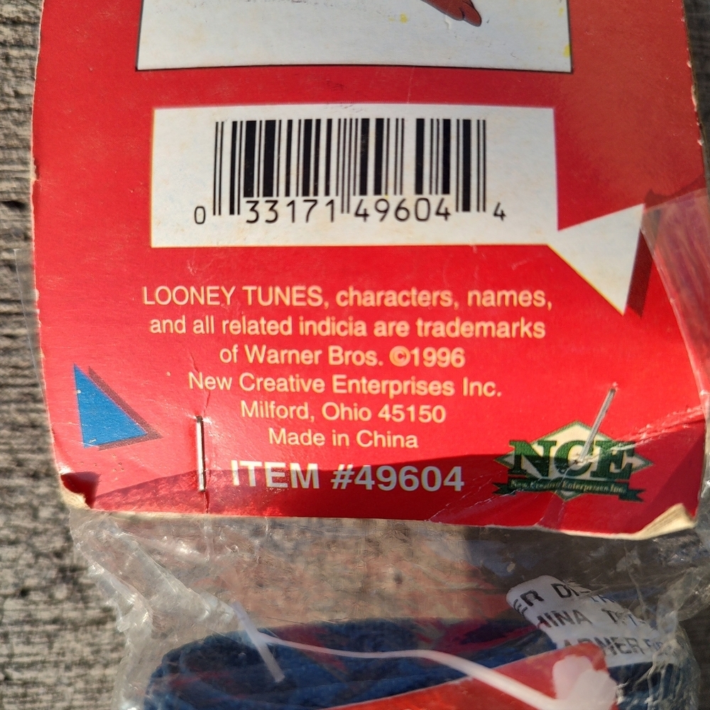 Vintage Looney Tunes Tasmanian Devil Taz Christmas Winter Decorative Yard Flag - Picture 3 of 7